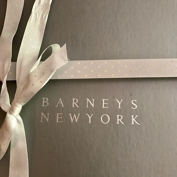 Brand new Collette Dinnigan wedding gown, with tags - Picture 5 of 7